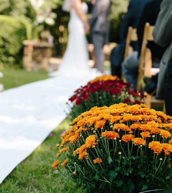 Falling in Love with Fall Weddings Falling in Love with Fall Weddings